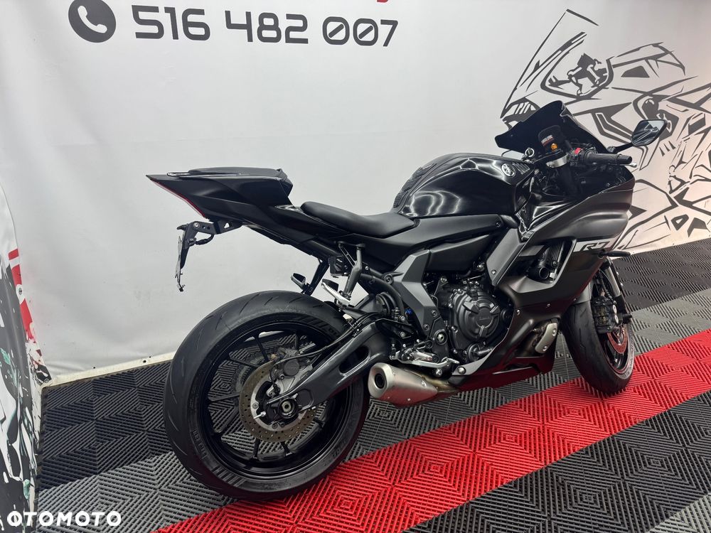 Yamaha R7 - 3