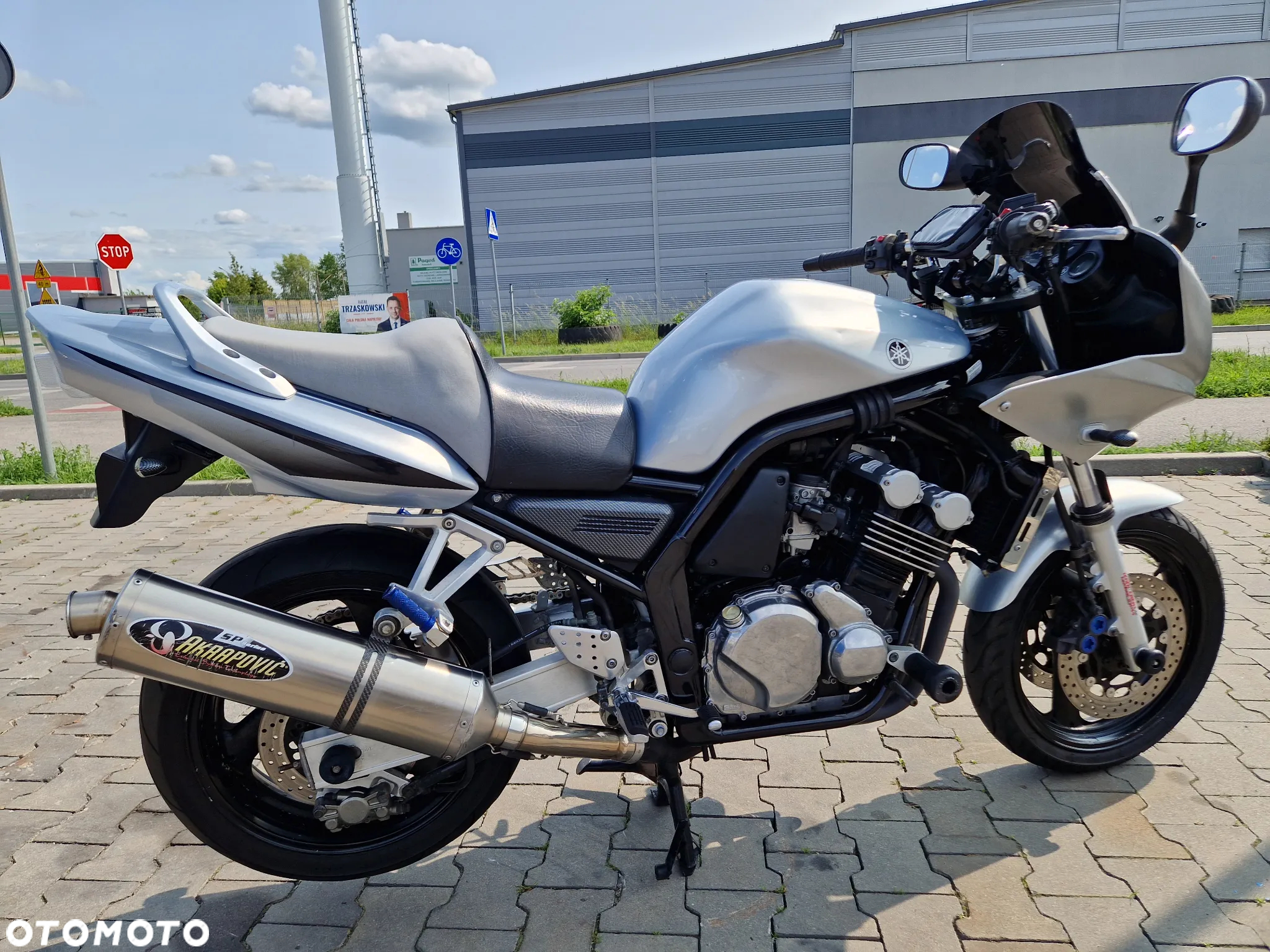 Yamaha FZS - 20
