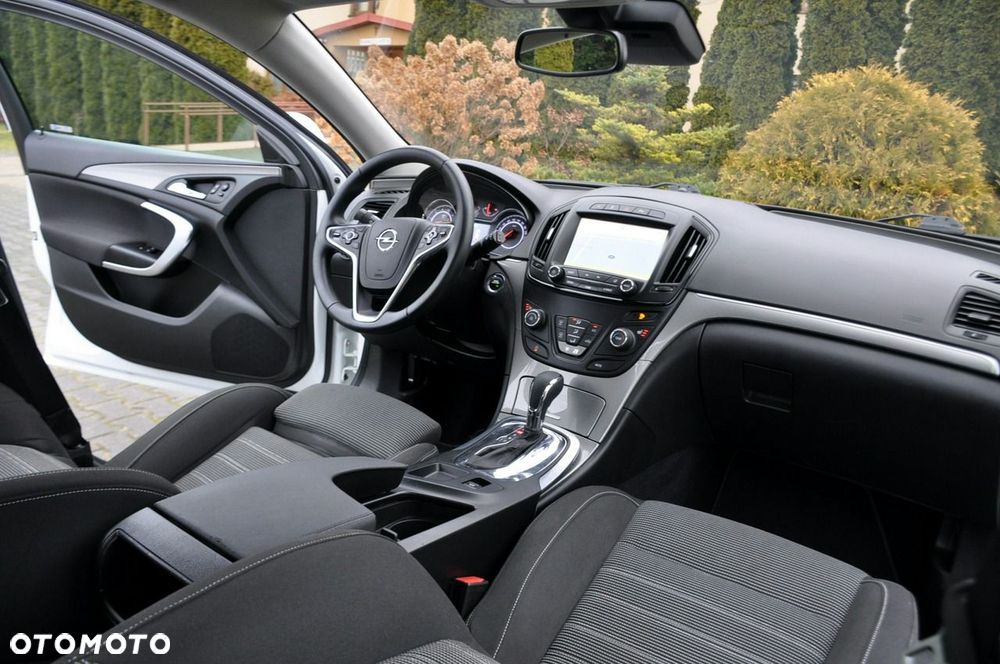 Opel Insignia - 24
