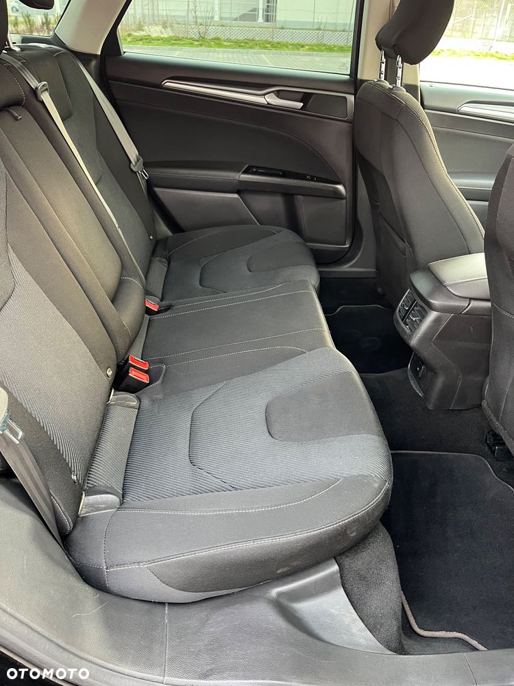 Ford Mondeo 2.0 TDCi Titanium PowerShift - 16