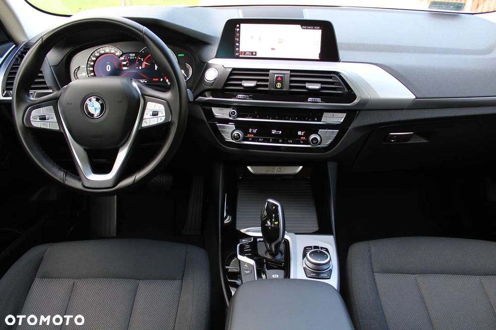 BMW X3 xDrive20d - 13