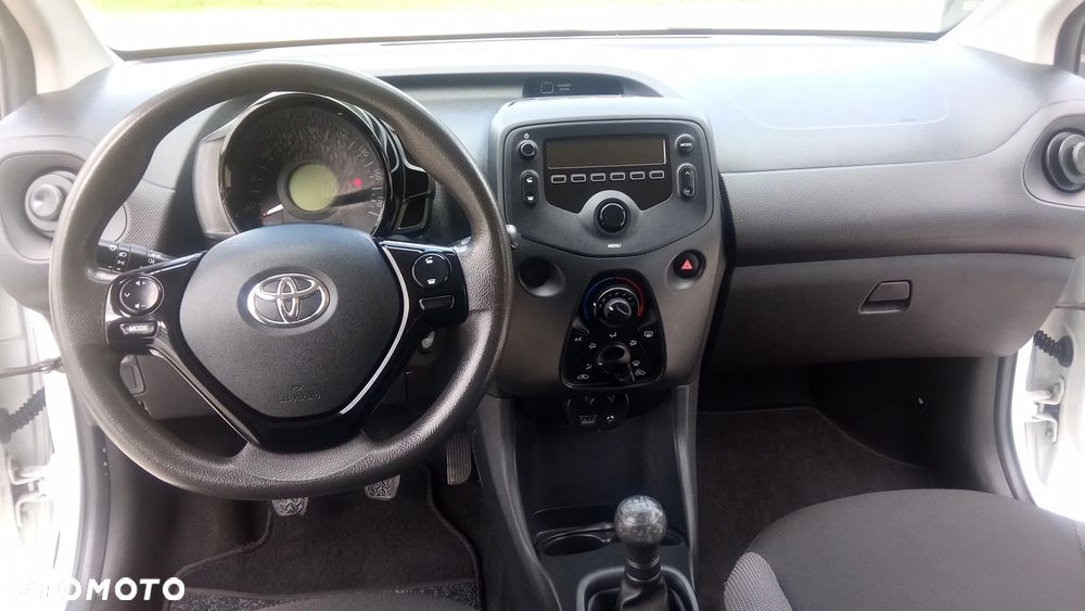 Toyota Aygo x - 20