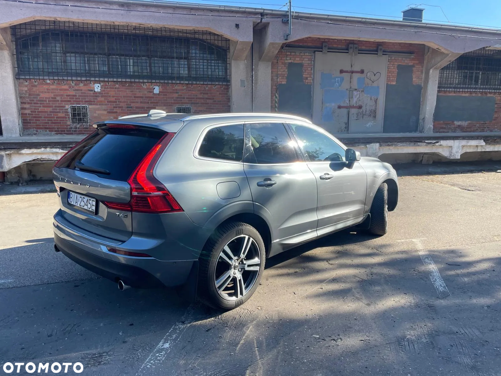 Volvo XC 60 T6 AWD Momentum - 17