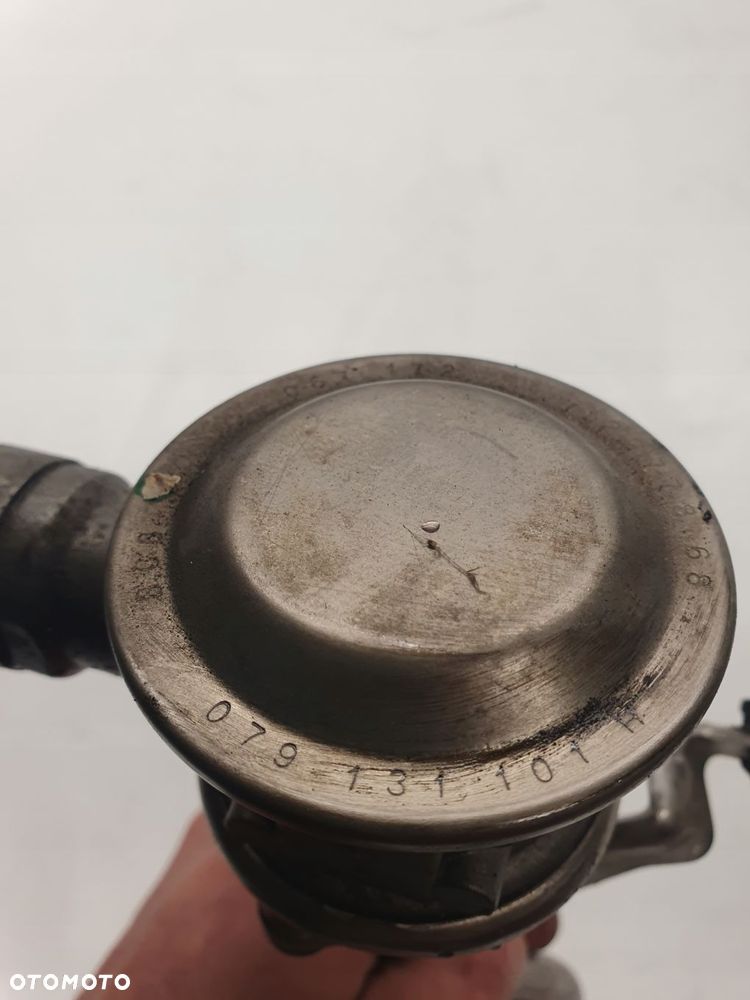 ZAWÓR EGR LEWY AUDI A6 C6 A8 4.2 BVJ 079131101H - 3