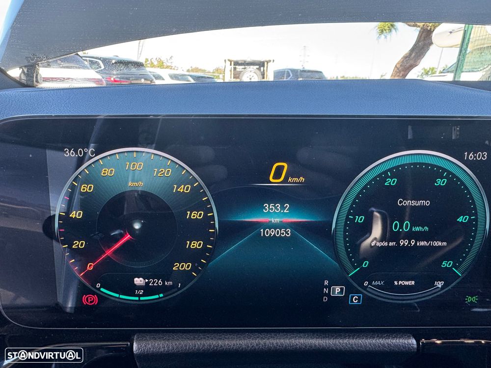 Mercedes-Benz EQA 250 - 13