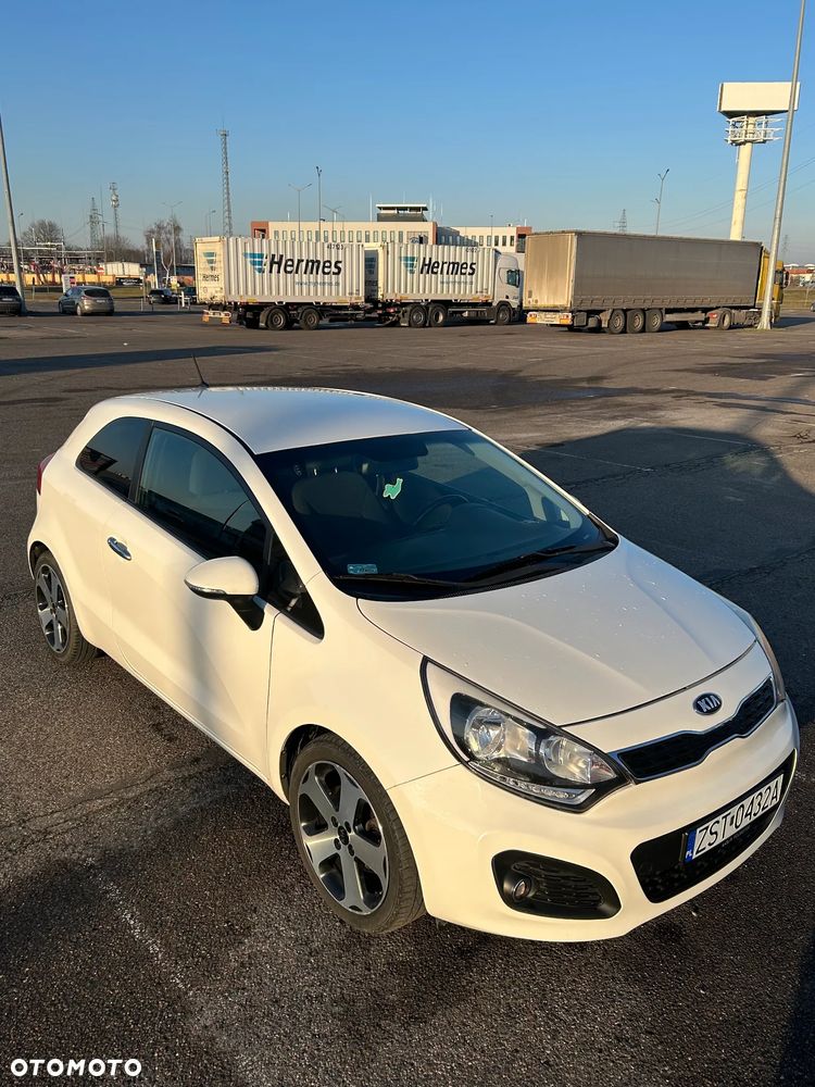 Kia Rio - 6