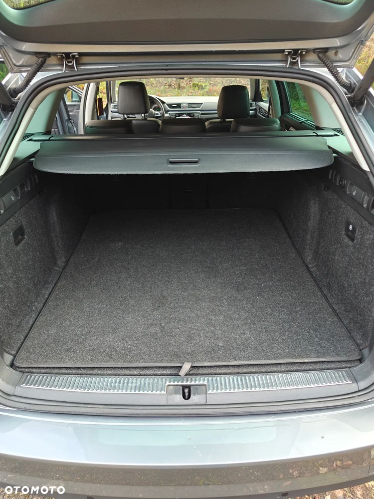 Skoda Superb 2.0 TSI L&K DSG - 17