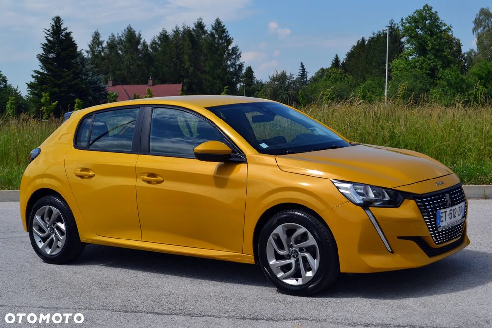 Peugeot 208 - 1