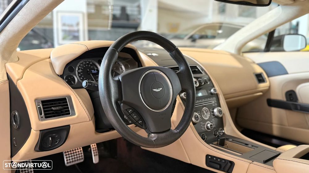 Aston Martin Vantage Roadster V8 Sportshift - 12