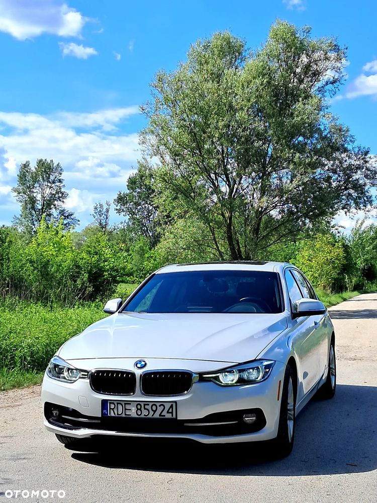 BMW Seria 3 330i - 21