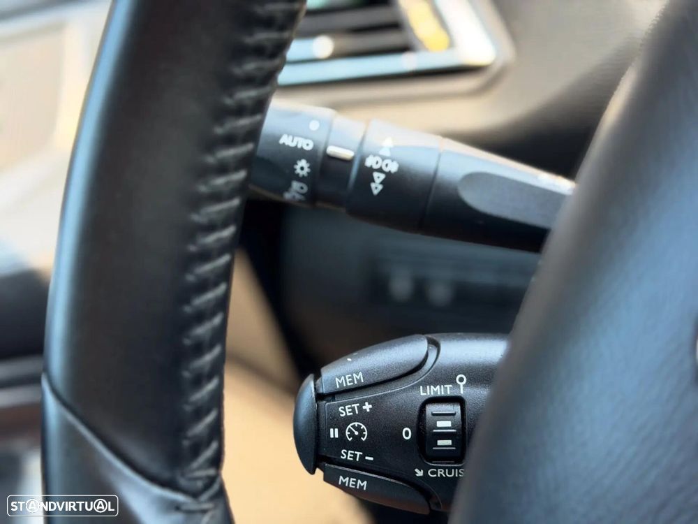 Peugeot 308 1.6 e-HDi Active J17 - 20