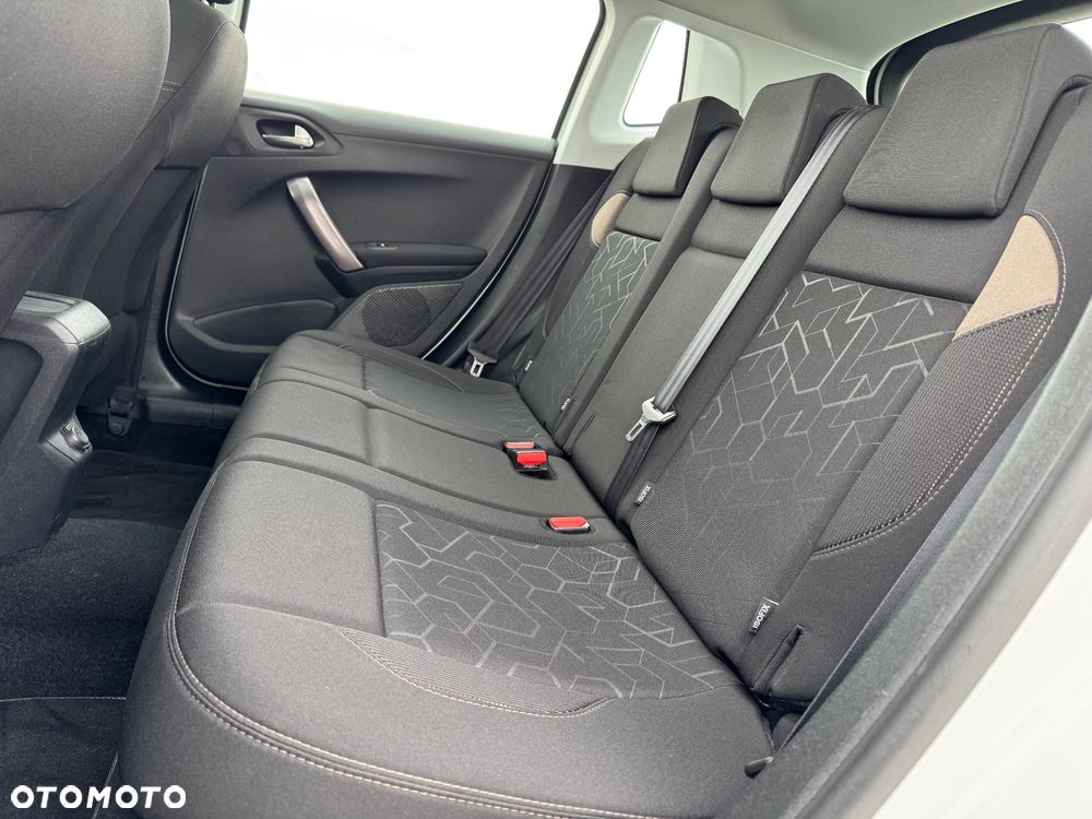 Peugeot 2008 e-HDi FAP 115 STOP & START Business-Line - 24