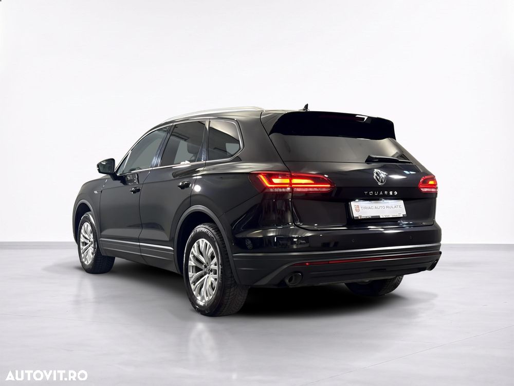 Volkswagen Touareg - 4