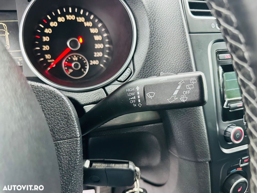 Volkswagen Golf Variant 1.6 TDI DPF 4Motion Comfortline - 26