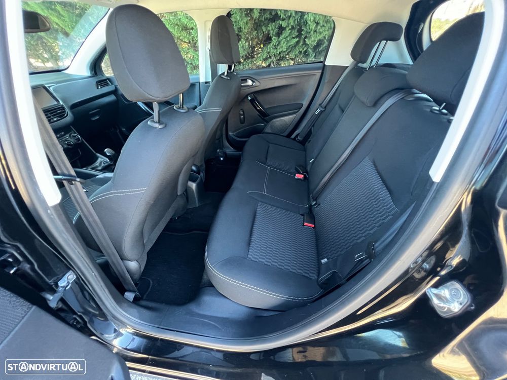 Peugeot 208 1.6 BlueHDi Active - 13