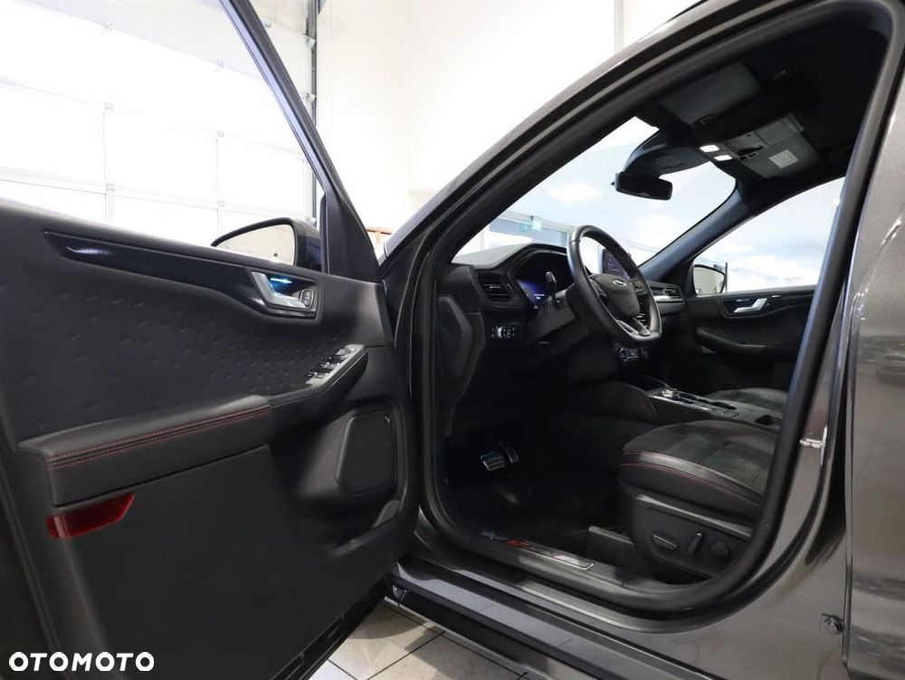 Ford Kuga 2.5 Duratec PHEV ST-LINE - 11