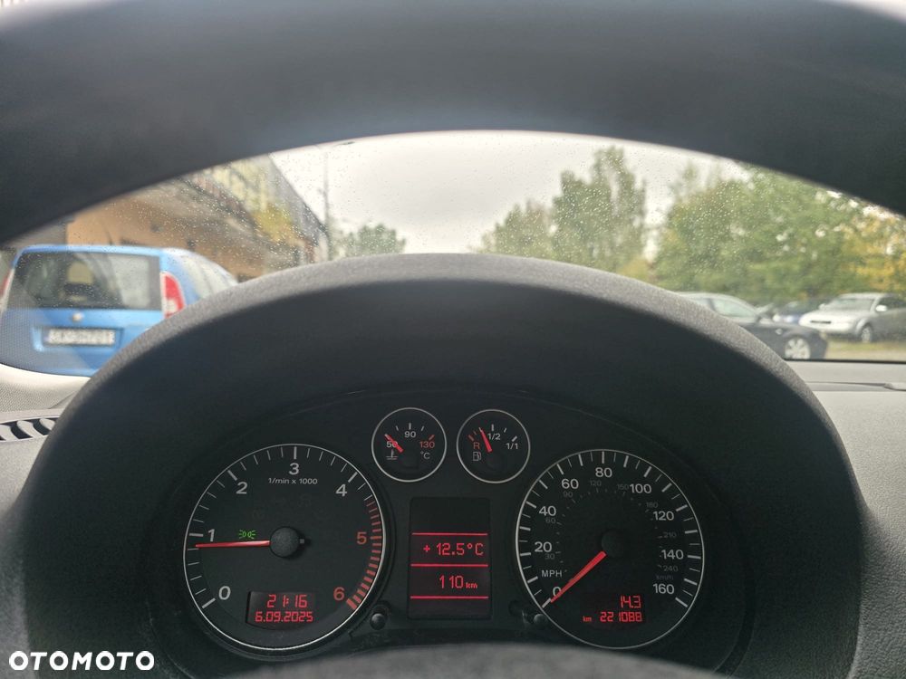 Audi A3 3-drzwiowe 2.0 TDI Ambiente - 4