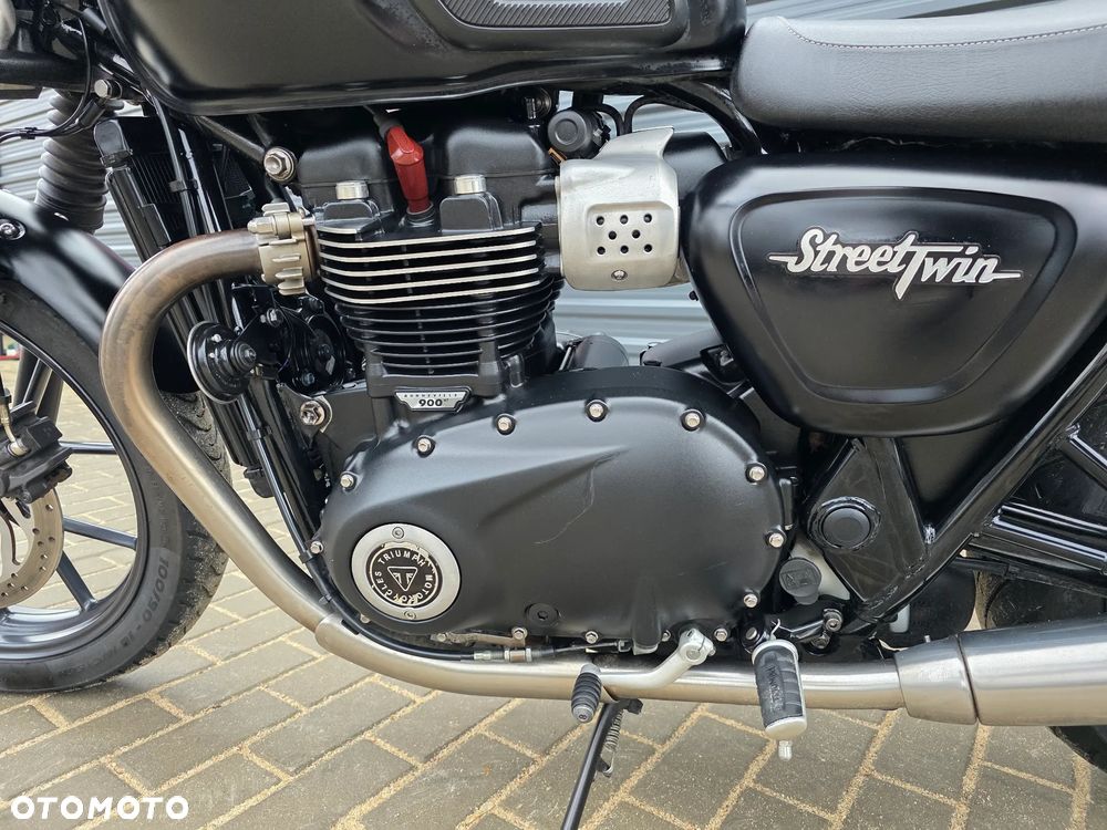 Triumph Street Twin - 22
