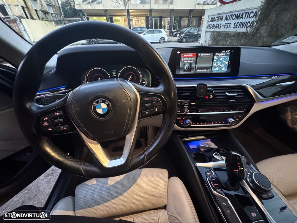 BMW 530 d Line Luxury Auto - 10
