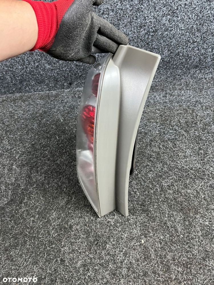 toyota corolla verso II lampa lewy tył tylna - 7