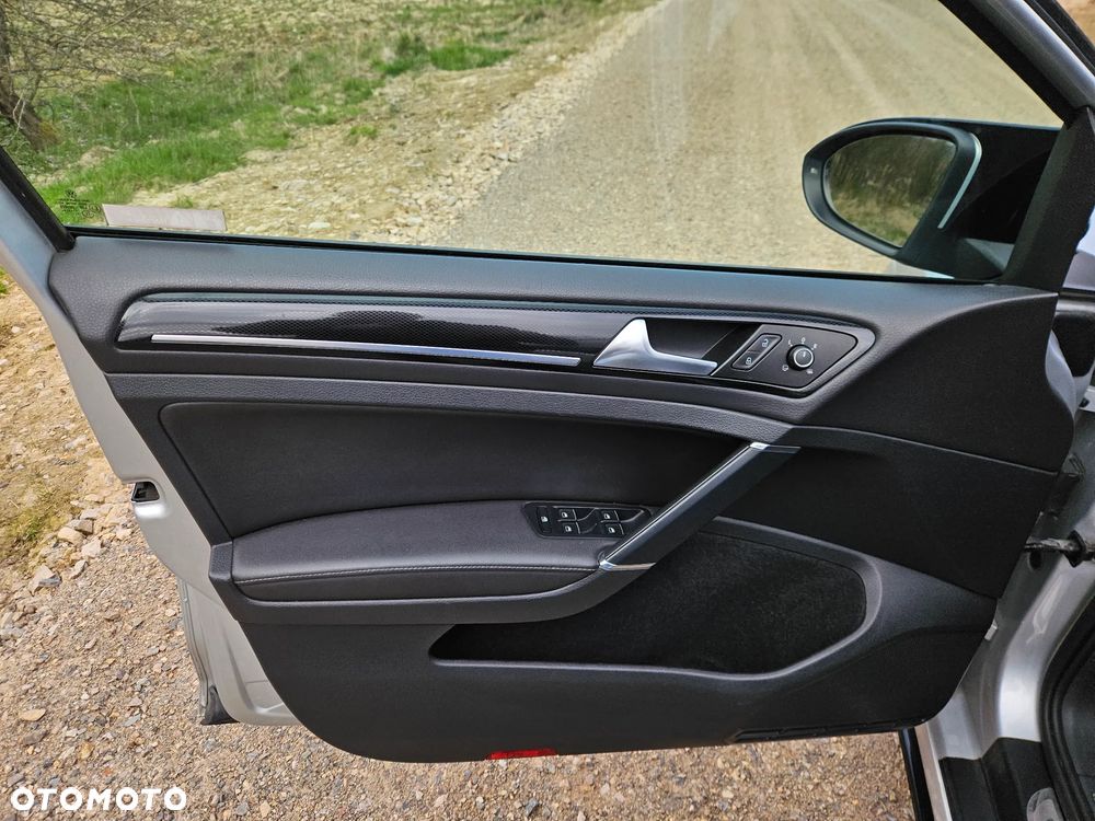 Volkswagen Golf 2.0 TDI BMT Highline DSG - 37