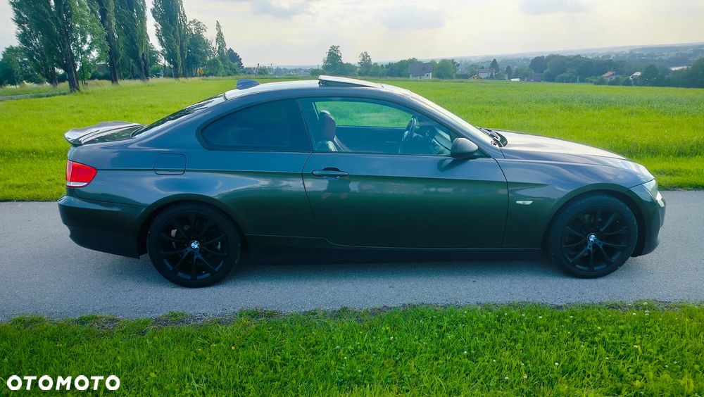 BMW Seria 3 330i - 6