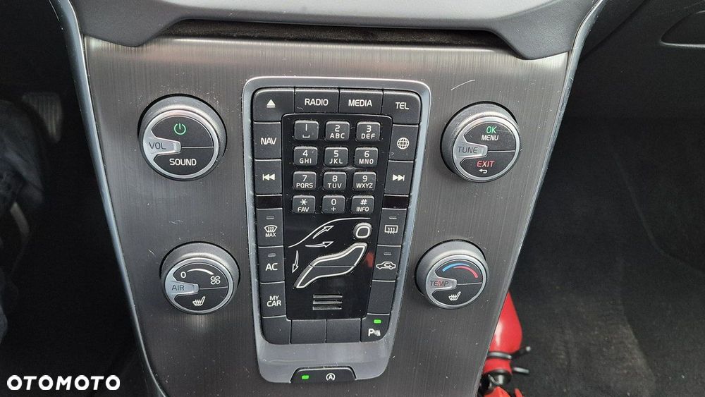 Volvo V40 D2 Momentum - 11