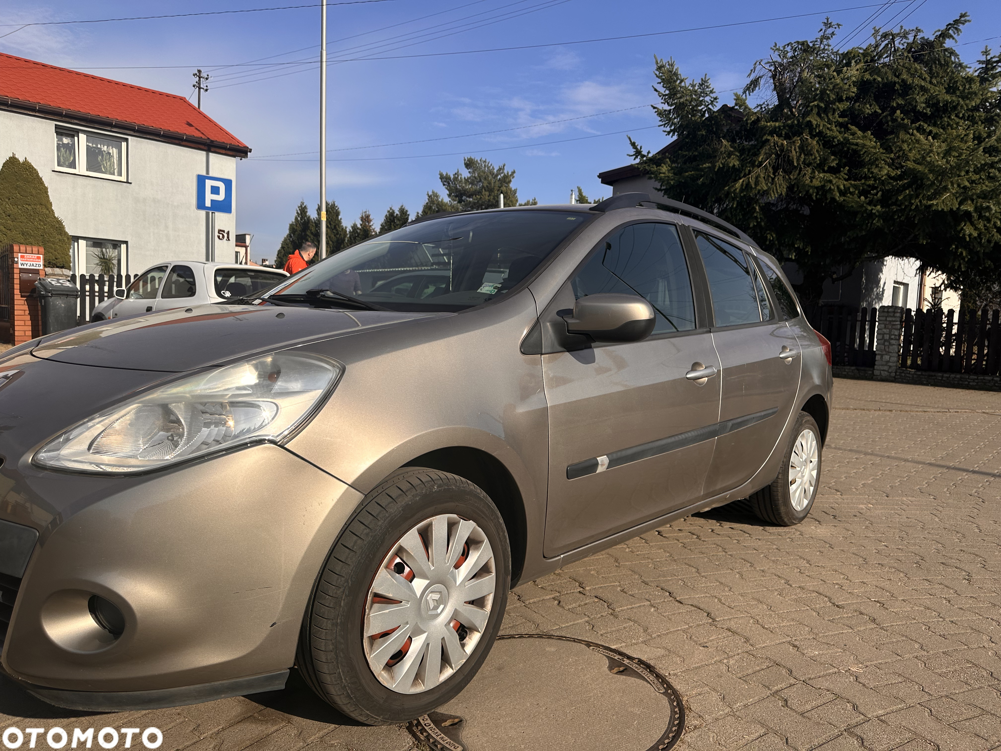Renault Clio - 2