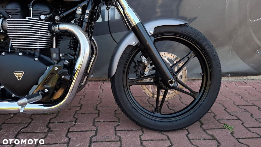 Triumph Speedmaster - 14