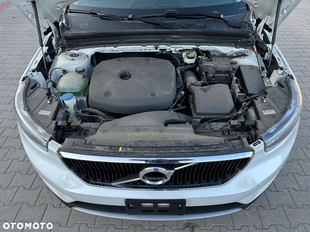 Volvo XC 40 - 36