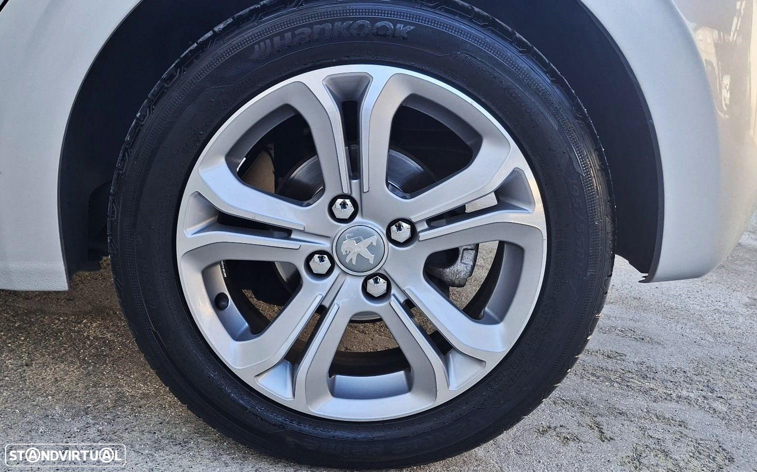 Peugeot 208 1.6 e-HDi Allure 2-Tronic - 30