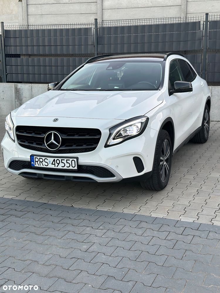 Mercedes-Benz GLA - 6