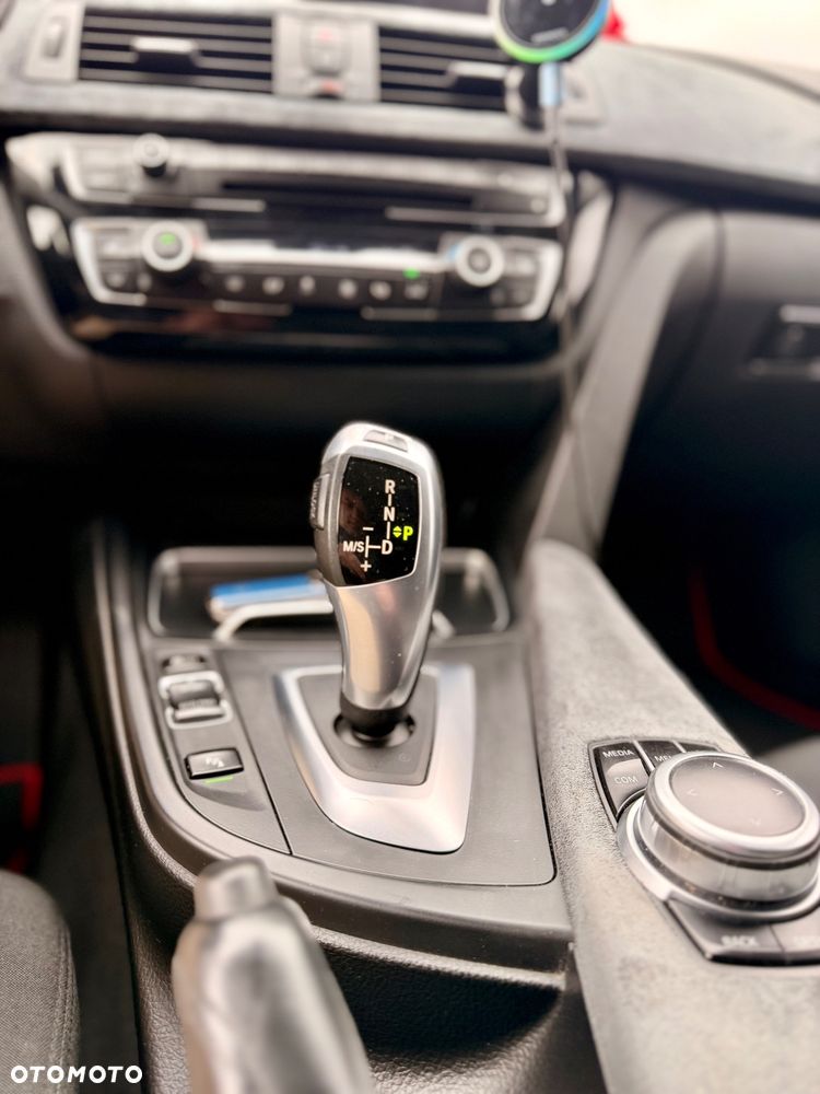 BMW Seria 3 316d Sport Line Shadow - 38