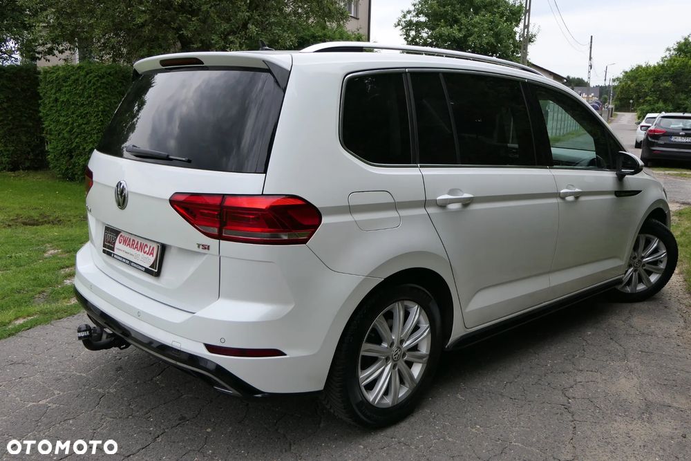 Volkswagen Touran - 8