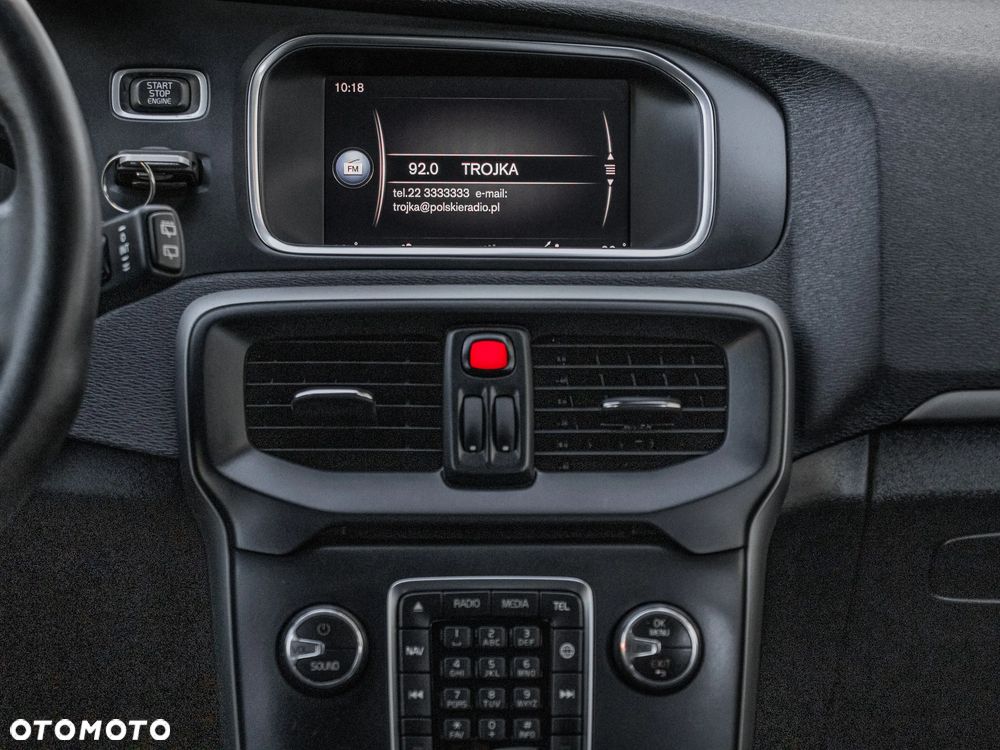 Volvo V40 D2 Drive-E Momentum - 25