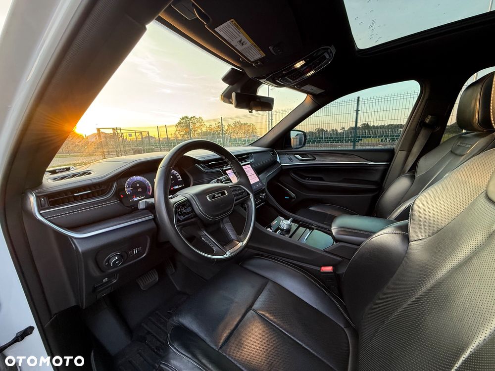Jeep Grand Cherokee 5.7 V8 Overland - 12
