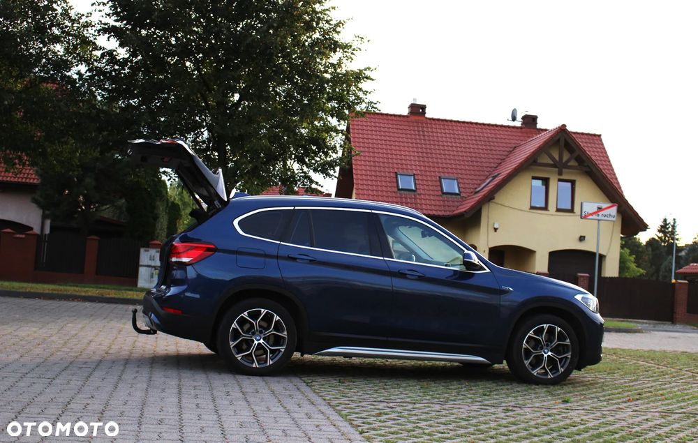 BMW X1 xDrive25e xLine - 12