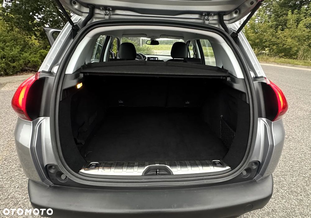 Peugeot 2008 1.2 Pure Tech GPF Allure S&S - 34