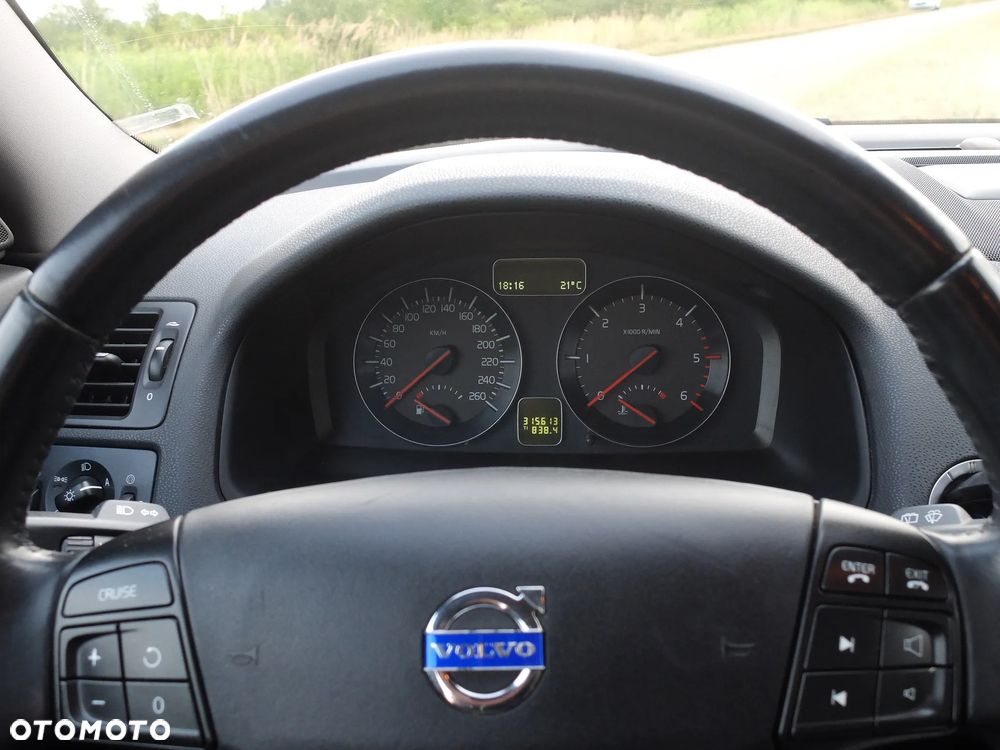 Volvo V50 D2 Momentum - 8