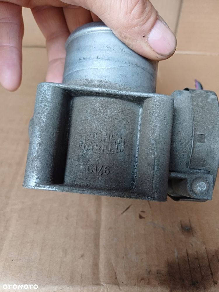 Przepustnica sprawna FIAT STILO 2002r 1.6 16v benzyna - 3
