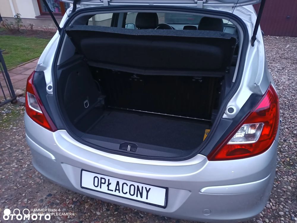 Opel Corsa 1.2 16V Cosmo - 7