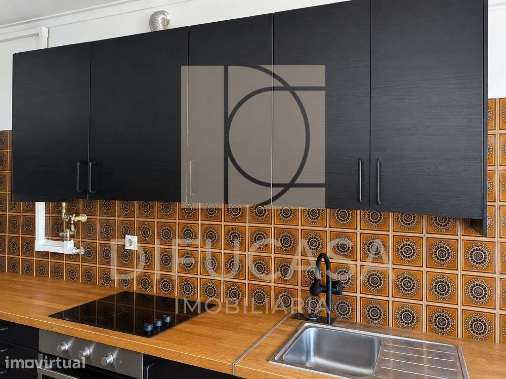 R 269 Apartamento T3 | 1.º Andar | 115 m² | Varanda de 8 m² | - Grande imagem: 2/8