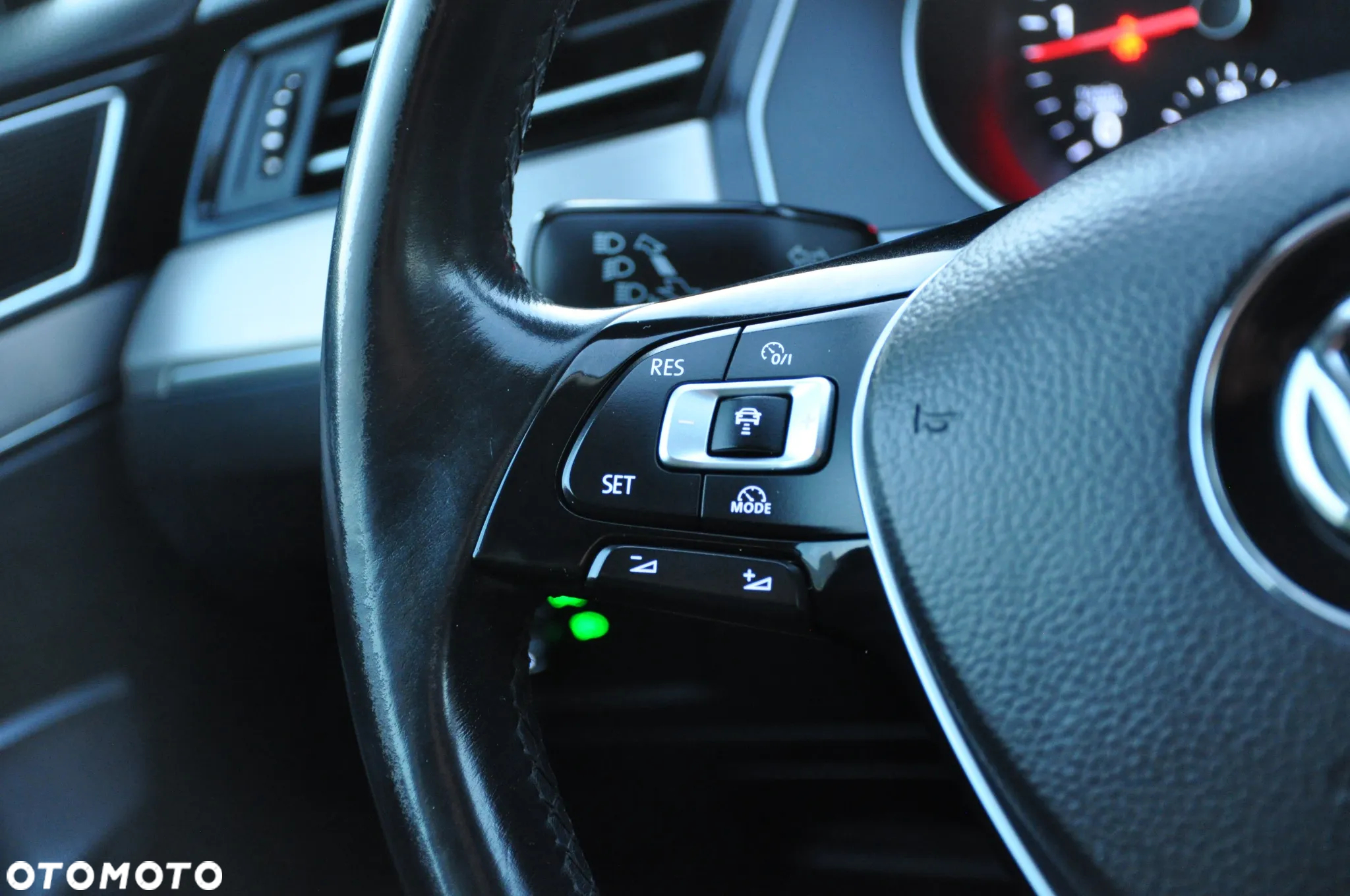 Volkswagen Passat - 39