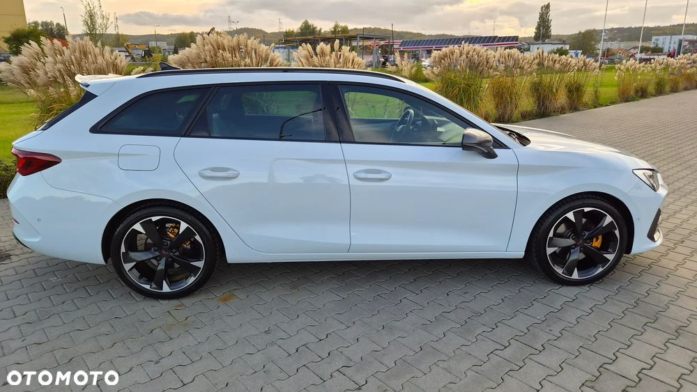 Cupra Leon 1.5 eTSI DSG - 11