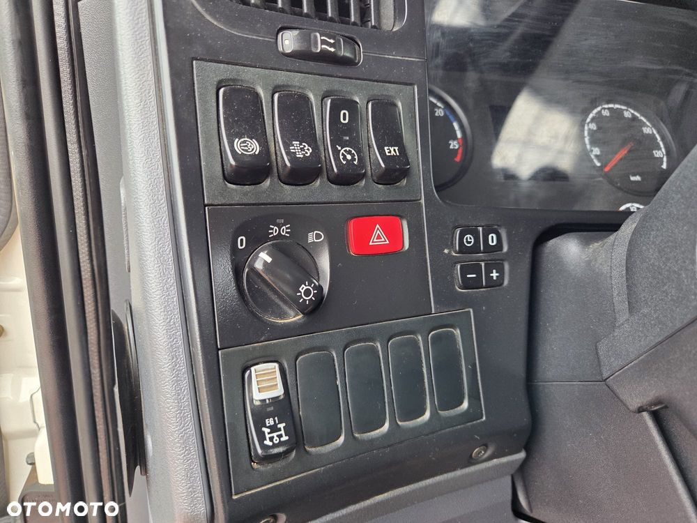 Scania P 450 *PALFINGER PK23002 SH C+ RADIO* 6,9m PAKA* 8x4* KLIMA* ZADBANY* Z FRANCJI* - 32