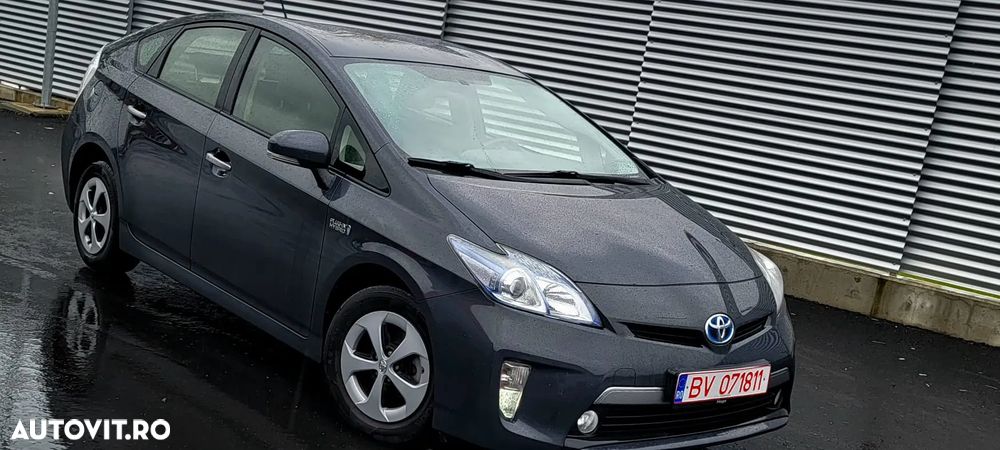 Toyota Prius Plug-in (Hybrid) Comfort - 3