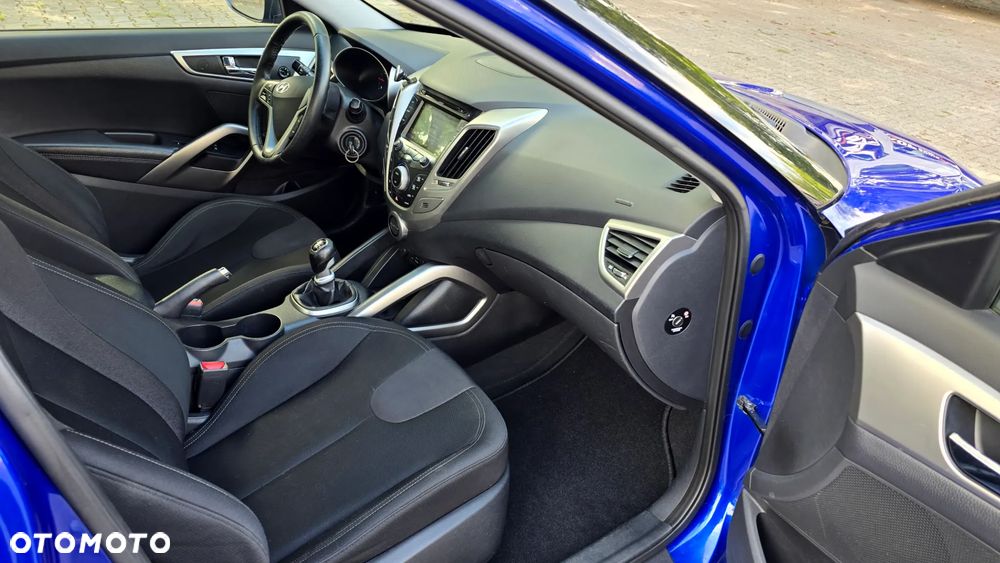 Hyundai Veloster 1.6 GDI Premium - 10