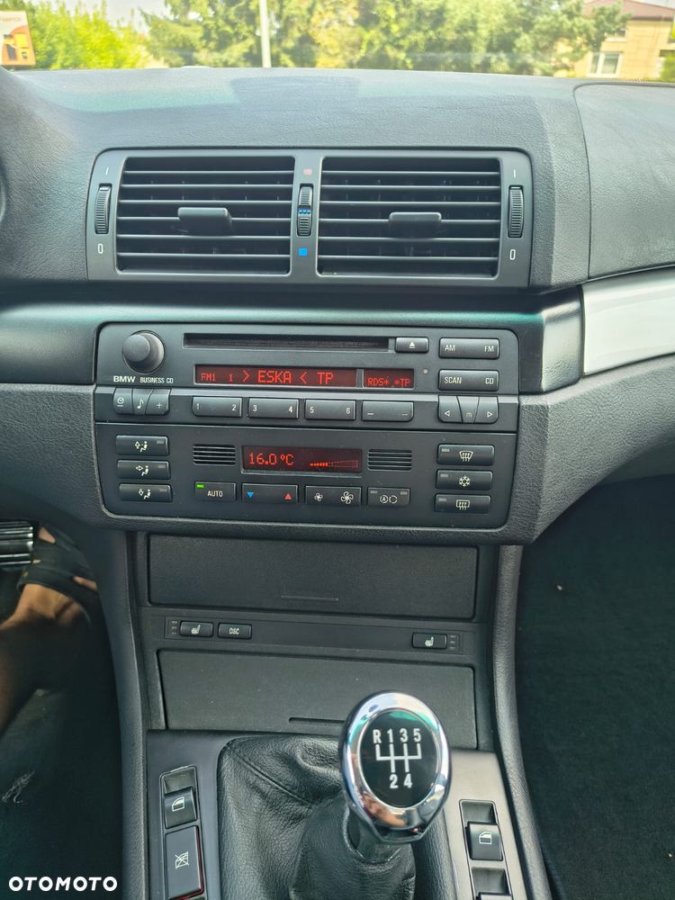 BMW Seria 3 330ix - 23