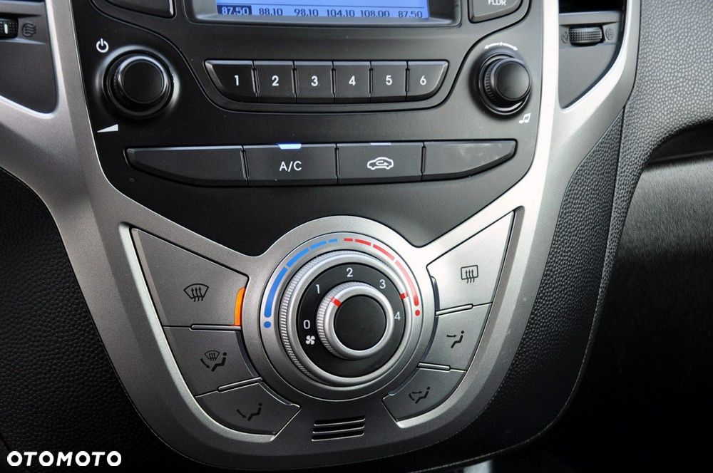 Hyundai ix20 - 32