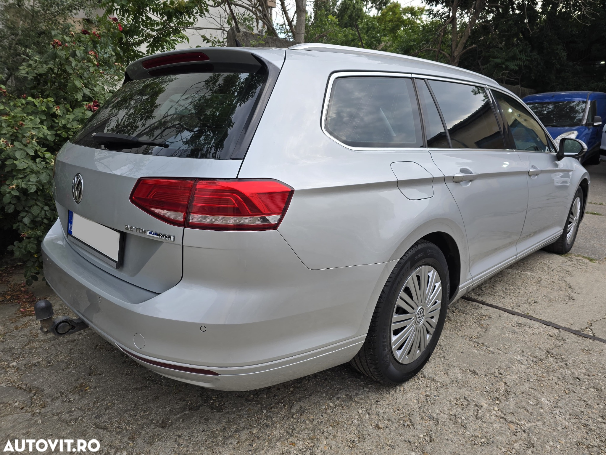 Volkswagen Passat Variant 2.0 TDI DSG Highline - 2